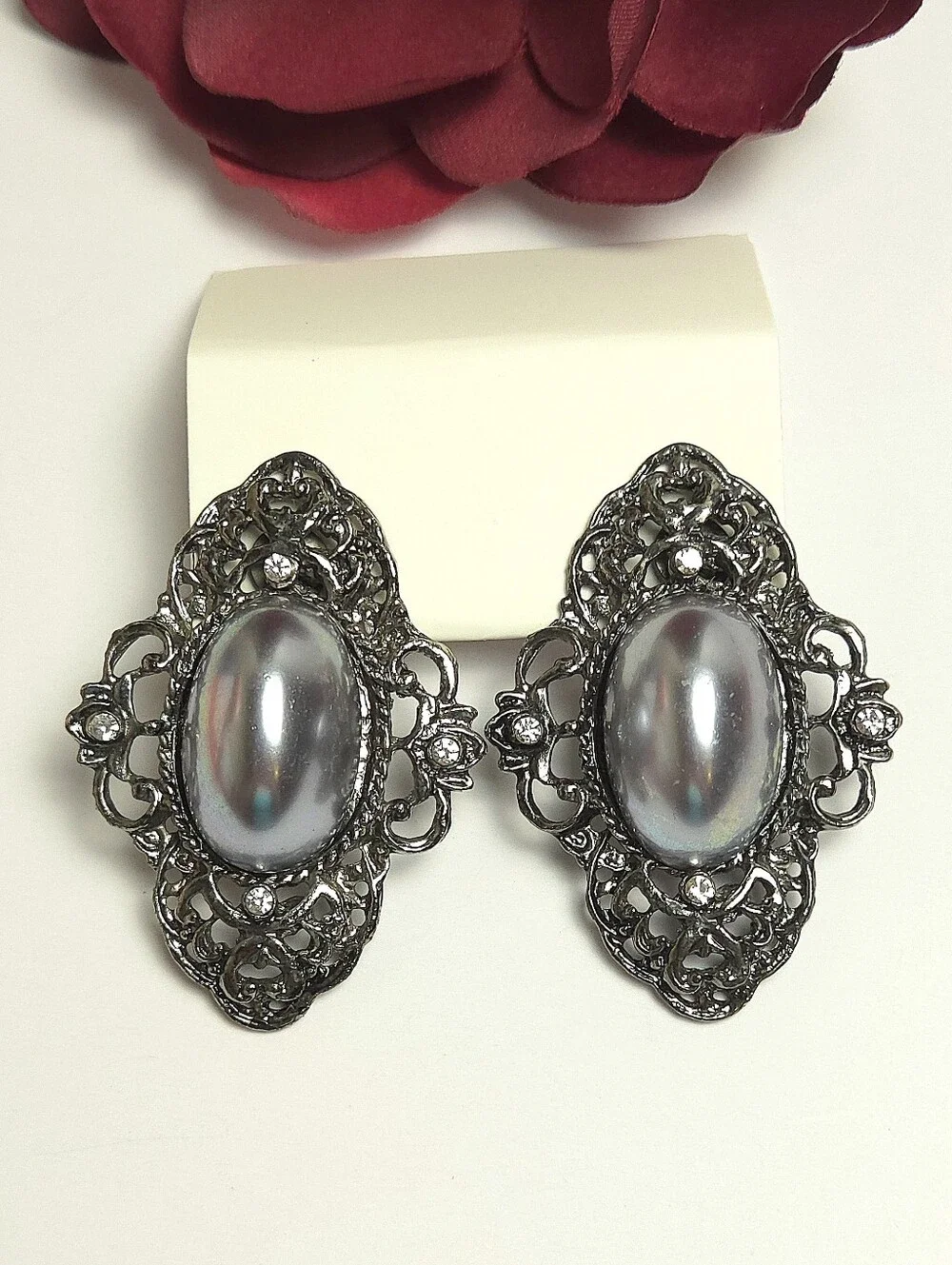 Vintage Filigree Scroll Heart Crystal & Silver Cabochon Earrings Downtown Abbey